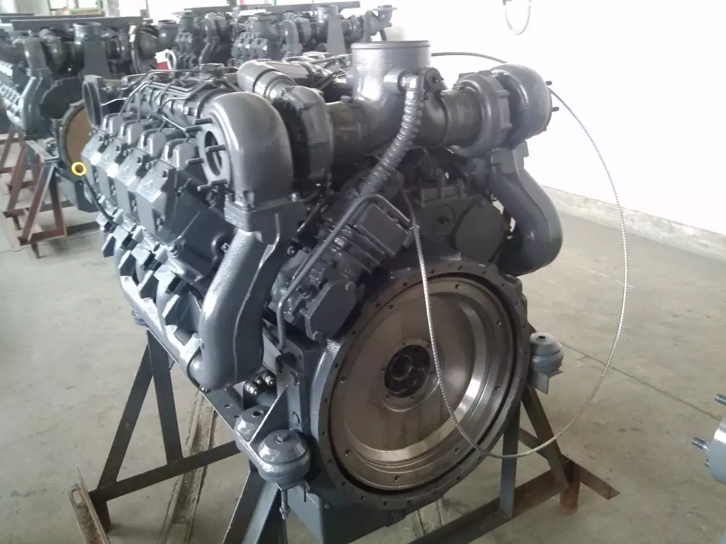 Двигатель DEUTZ BF6M1015CP